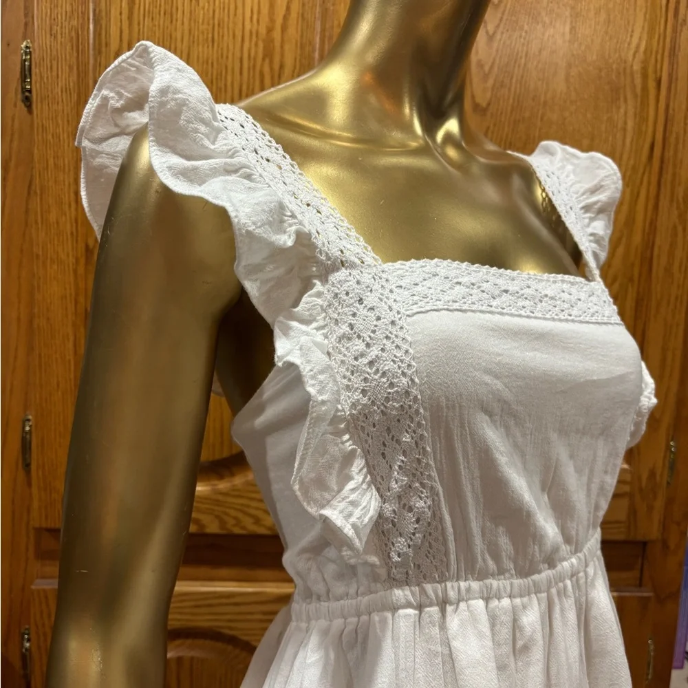 a'gaci White Maxi Dress with Ruffle Details - Picture 6 of 7